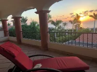 Charming 5-bed house with sweeping ocean views in delightful San Jose Del Cabo. - 방갈로