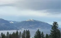 凱特爾山谷靜謐湖景及山景度假屋