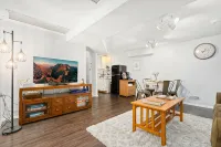 Lake Loveland Getaway --  Private and Comfortable -- Dog Friendly - 2-Star