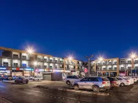 Aber Al Takhassusi Hotels near Riyadh Golf Courses