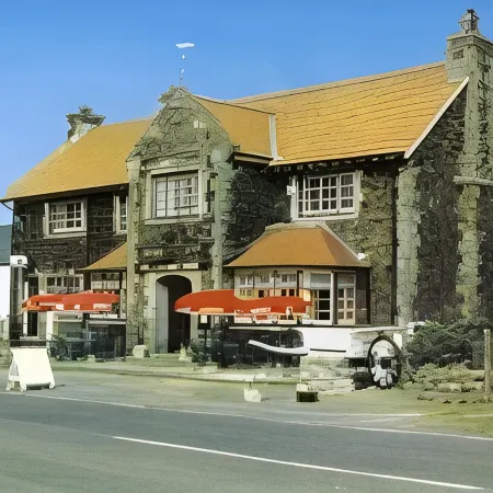 Fox & Hounds Hotel