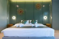 Pattanipirom Boutique Hotel