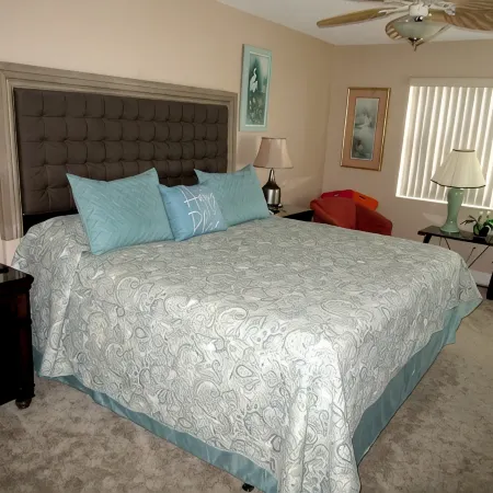 #304 Sea Breeze Welcoming Condo.,  Steps to White Sandy Beach and Gulf
