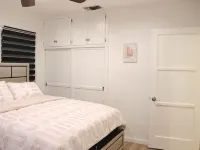 Newly Furnished, Entire Home, Pool House Hotels in Reseda