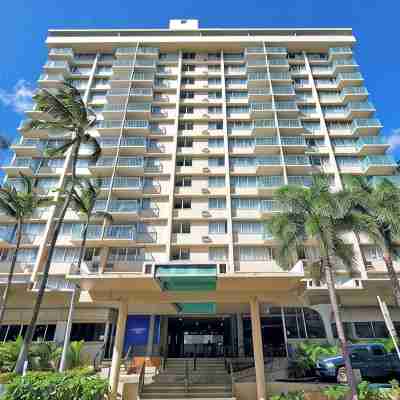 15th Floor Central Waikiki Studio with Pool, Sleeps 3 Hotel Exterior