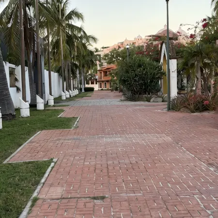 Huatulco Beach Front - 2 BR Condo with Views of the Pacific