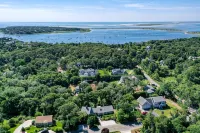 Spacious Home on the Loop in Chatham
