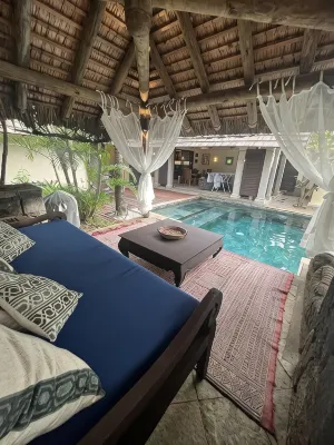 Villa de Charme Tropicale Située à 500 m de la Plage de Pereybère Hotels in 