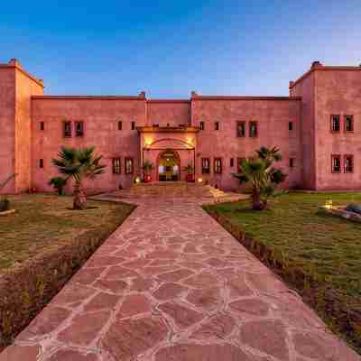 Abode of character or bedrooms to rent with private pool in Marrakesh Hotel Exterior