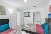 SPACIOUS 2bd, washer/dryer, private patio, grill