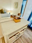 4-Bedroom Oasis with Private Pool & Hot-Tub- Minutes to Beaches - プール