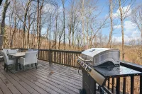 Serene Mountain View Retreat. Pool, Firepit & Hot tub, Fireplace  Dogs Welcome! - 마운틴 뷰