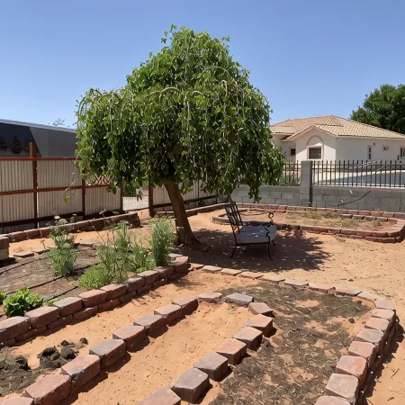 Spacious Home with private pickleball court, close to all Lake Powell activities