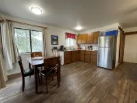 Oak Suite - Sierra Mountain Lodge