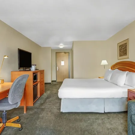 PRAIRIE CREST RED DEER by IHG