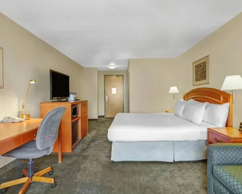 PRAIRIE CREST RED DEER by IHG Hotels in Red Deer