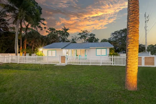 Pet Friendly Stuart Oasis Beach House