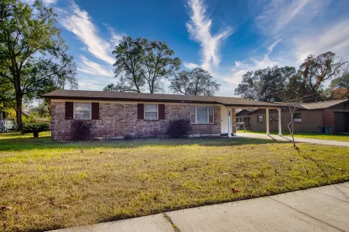 Cozy 3/2 in Orange Park, Pet Friendly. - 3つ星