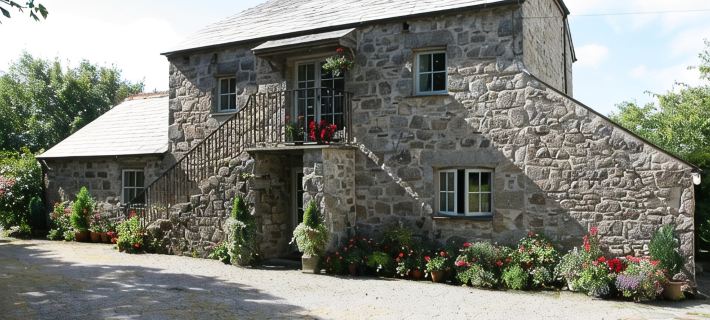 2 Bedroom Accommodation in Two Acres Of Gardens on edge of village of Blisland Hotels in Bodmin
