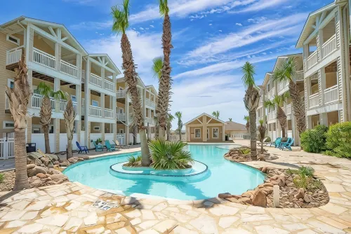 Poolside Canalside Standalone 3BR 3.5BA @The Breezeways across from Balli Beach - 4-Star