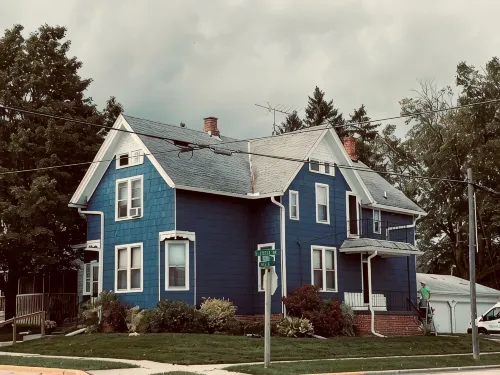Super clean amazing location downtown Elkhart Lake - 4 estrellas