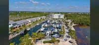KEY LARGO Lake View Townhome - 2-Star