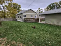 Mayor's Manor - with everything you need in a homebase get away. Pet friendly. - Wifi