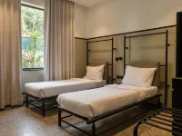 Wellesley Hotel Hotels near Darshan Museum