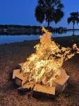 Lake Life Bungalow w/ pool & 3 Kayaks in Baymeadows Estates - Great Fishing!