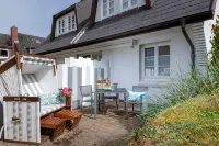 Cozy 1-room apartment with box-spring bed - Lejligheder