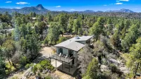 Mid Century Modern Home in the Boulders. Amazing Views. 1 Mile from Downtown. - balcony