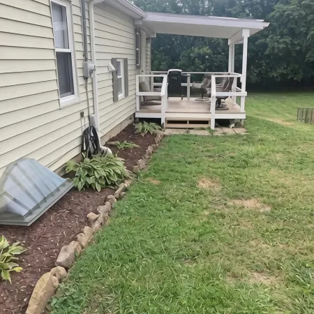 Cozy city cottage, one floor, covered porches, quiet neighborhood