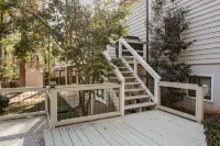 A Spacious Place for Everyone. Sanford Stadium, Downtown and Dining So Close! - Kitchens