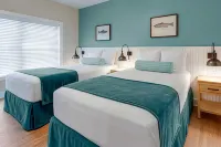 The Cove at Sylvan Beach - Pet friendly lakeside cottage with a pontoon boat! - 4-Sterne