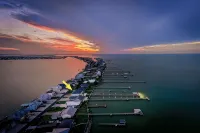Copano Bay, Rockport, Tx. Waterfront, Private Pool & Hot Tub, & Pier - 4-Star