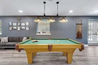 Spacious Historic Home with Hot Tub, Sauna, Grill