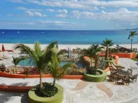 Villa De Cortez Condo!  Beachfront, Sunrises, Fishing and Pickleball await! - Wifi