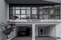 THE URBANIST •inner city residences• - 停車場