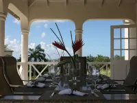 Luxury Villa St James,  4 bed 4 bath , Private Pool, fantastic sea views Hoteles en Mount Standfast