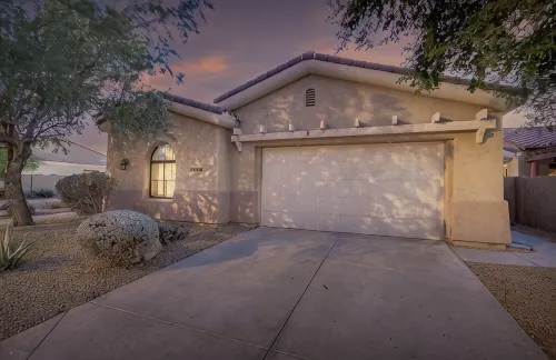 Beautiful quiet AZ getaway with heated pool, pool table, 2 king beds+ STR0000361 - 욕조