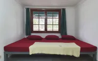 Carita Anyer Beach Condominium - parking