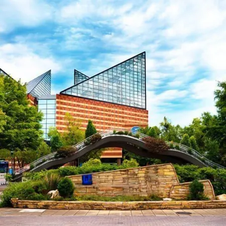 Howard Johnson by Wyndham Chattanooga Lookout Mountain I-24
