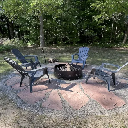 Great Location-2 minutes to Downtown/Blue Star Walking/Bike Trail @ Front Door