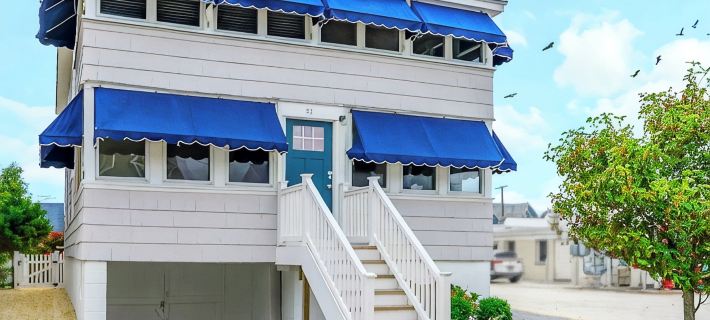 Normandy Beach Getaway! Spacious 2-Family Home. Perfect for Families & Friends Hotels in Toms River