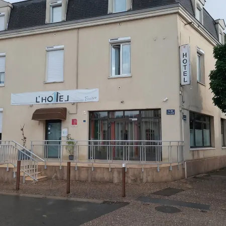 Lhotel