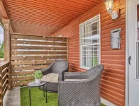 Urban Chic Townhome Near Downtown - Apartments