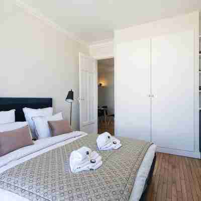 GuestReady - Designer Apartment Eiffel Tower View Rooms