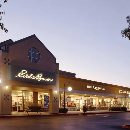 Super 8 by Wyndham Gilroy