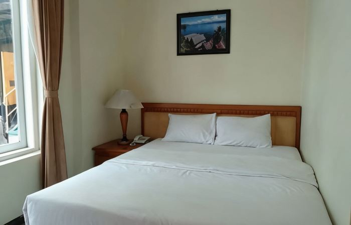 Top Star Hotel