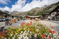 Monterosa Cozy Apartment 200m from Ski - Happy Rentals - Balcony